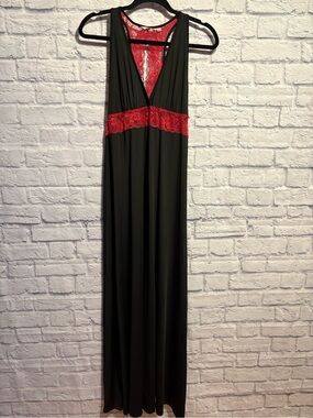 La Vie En Rose Black Maxi Night Gown  with Red Lace Accents Large